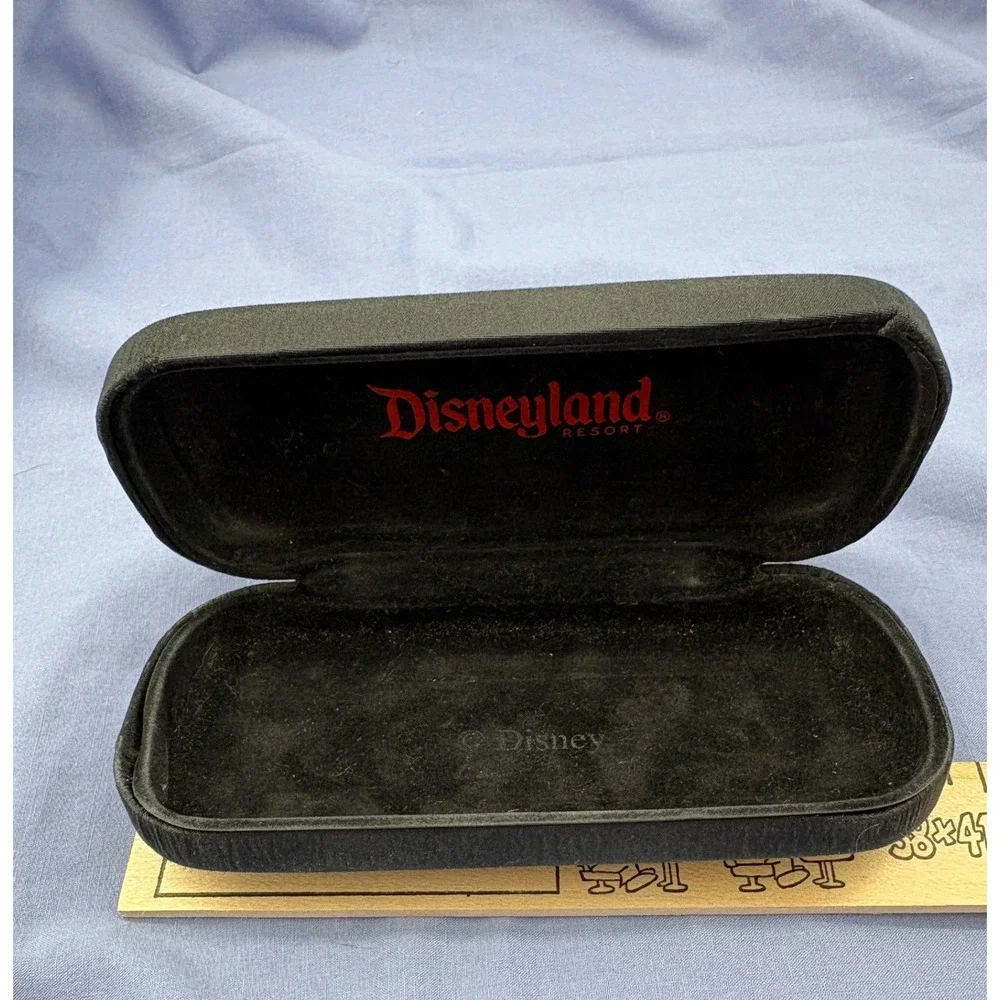 Disney Mickey Mouse Club Glasses Case OS Black Member Logo Disneyland Resort